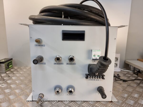 10-1965.jpg BEEHE Coolant Distribution Unit CCFA2-0.72 ONI