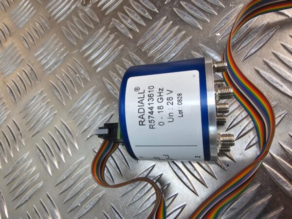 10-2003.jpg Radiall R574413610 RF Coaxial Switch 0-18 GHz SP8T