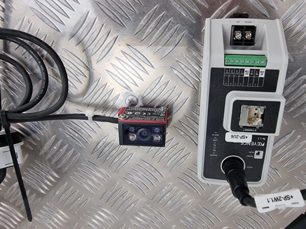 10-2010.jpg KEYENCE SR-710 with KEYENCE N-L1