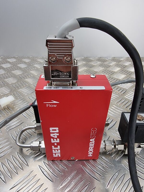 10-205.jpg HORIBA STEC, SEC-E40, Mass Flow Controller full set