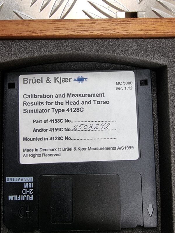 10-2080.jpg Brüel & Kjær Acoustic Measurement Equipment – Lot of Parts and Accessories