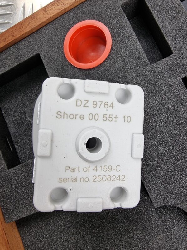 10-2081.jpg Brüel & Kjær Acoustic Measurement Equipment – Lot of Parts and Accessories