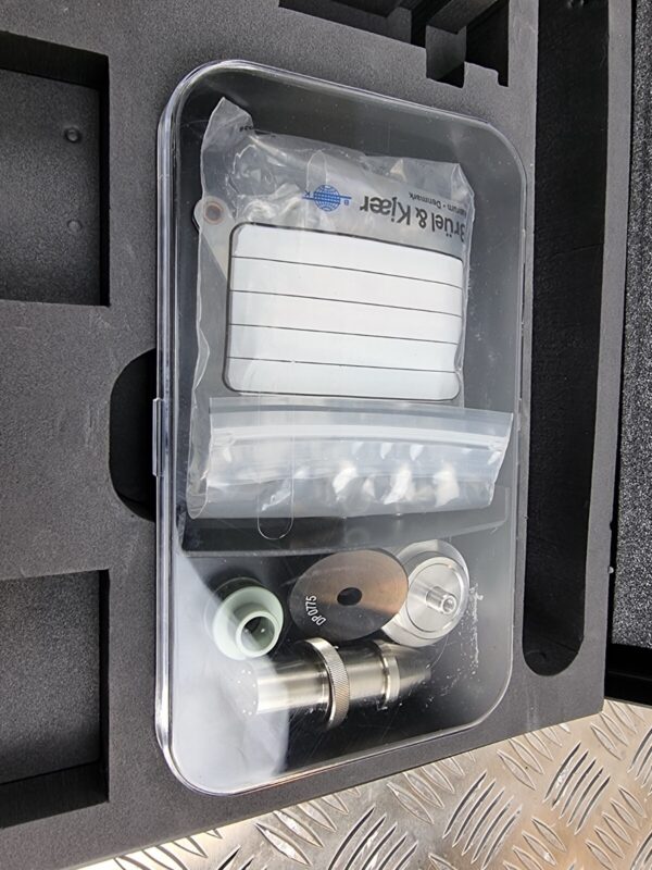 10-2088.jpg Brüel & Kjær Acoustic Measurement Equipment – Lot of Parts and Accessories