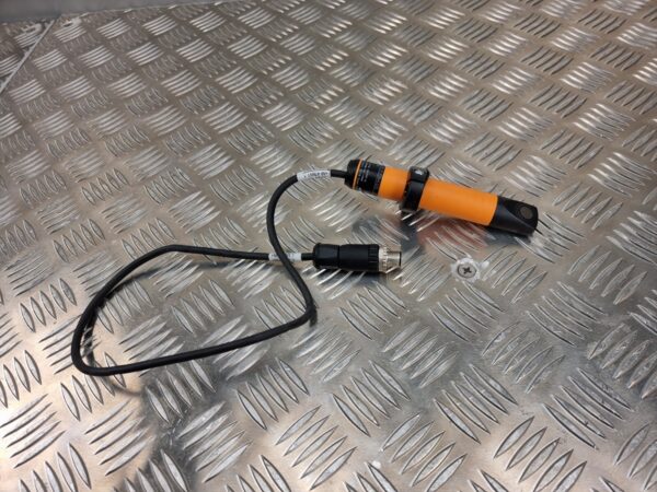 10-2107.jpg IFM Electronic Efector SL5101 Airflow Monitor Sensor