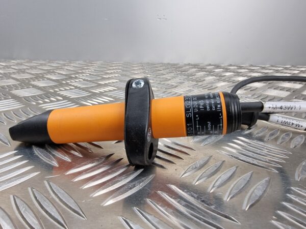 10-2109.jpg IFM Electronic Efector SL5101 Airflow Monitor Sensor