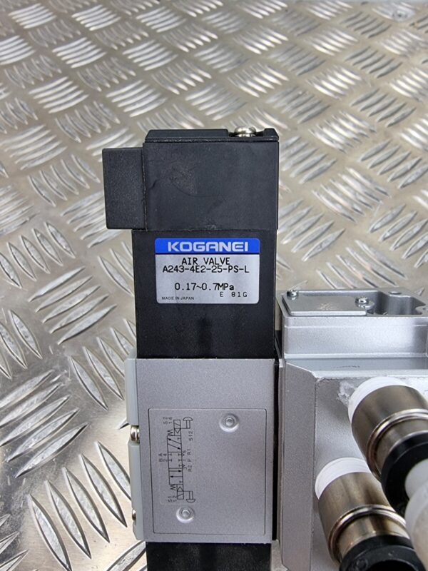 10-2138.jpg KOGANEI SOLENOID VALVE A243-4E2-25-PS-L