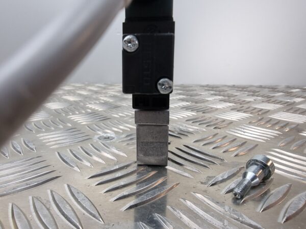 10-214.jpg FESTO MEH-5-3G-5,0-B VALVE with Festo AW-ME1-8 connection plate
