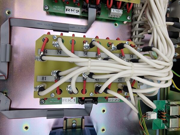 10-2237.jpg Finero FST-150 relay matrix