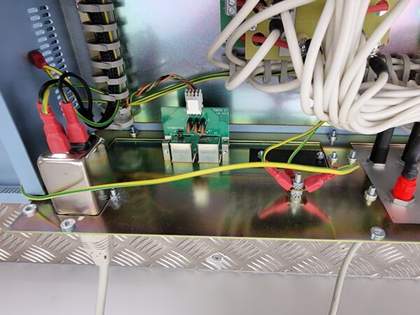 10-2239.jpg Finero FST-150 relay matrix
