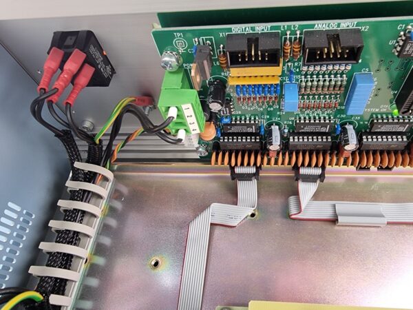 10-2241.jpg Finero FST-150 relay matrix