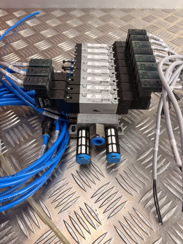 10-2295.jpg Festo Valve Manifold MEH-5/3G-5,0-B 24V + EP-ME-1/8 Pneumatic Assembly