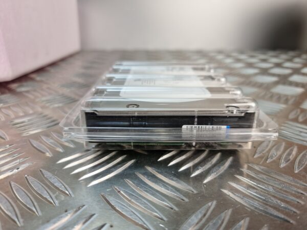 10-257.jpg Seagate Cheetah 15K.5 ST373455LW 73GB 15K SCSI HDD – New in Tray