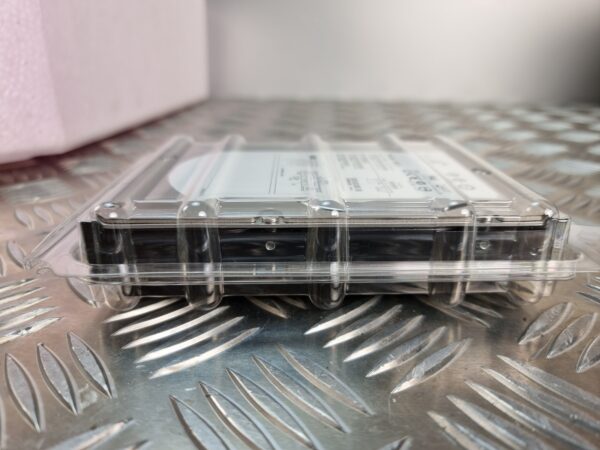 10-258.jpg Seagate Cheetah 15K.5 ST373455LW 73GB 15K SCSI HDD – New in Tray