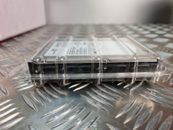 10-260.jpg Seagate Cheetah 15K.5 ST373455LW 73GB 15K SCSI HDD – New in Tray