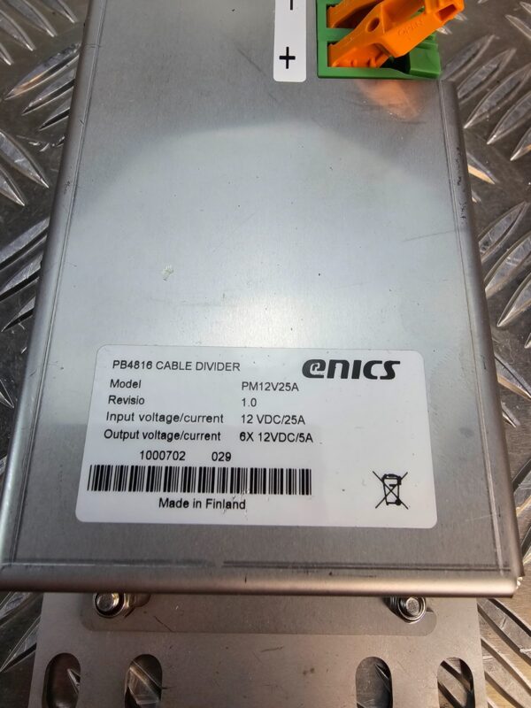 10-317.jpg Enics PB4816 12V DC Cable Divider PM12V25A — 6-Way