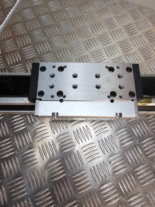 10-412.jpg Festo DGC-40-600 Pneumatic Linear Actuator – 600mm Stroke