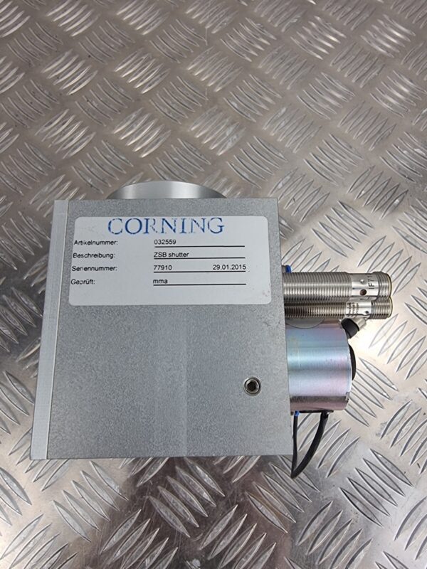 10-421.jpg Corning 032559 ZSB Safety Shutter – Pneumatic Laser Beam Block / Optical Safety