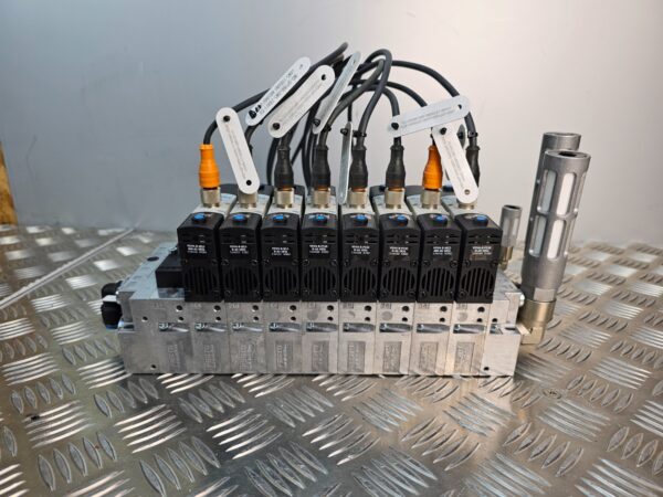 10-431.jpg Festo VSVA Valve Terminal 8x Solenoid Manifold NEV-01-VDMA 24V