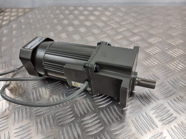 10-474.jpg PANASONIC M9MZ90GB4Y MOTOR 220V 0,65A WITH M9G50B