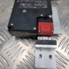 10-631.jpg OMRON D4NL-1CFA-B GUARD LOCK SAFETY-DOOR SWITCH D4NL1CFAB 24VDC