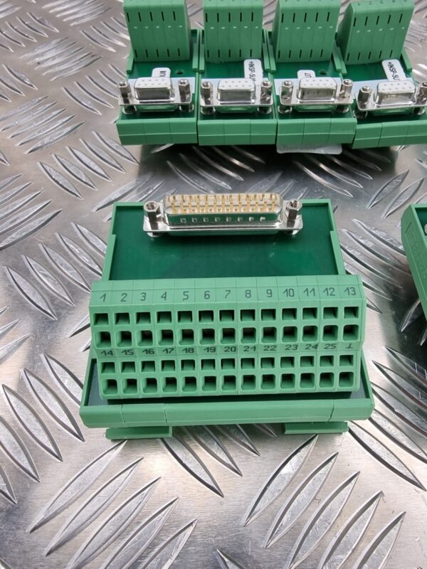 10-637.jpg PHOENIX CONTACT FLKM-D INTERFACE MODULES