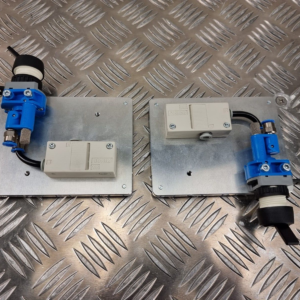 10-66.png FESTO-6817-SV-3-M5 FRONT PANEL VALVE with SMC ZH10B