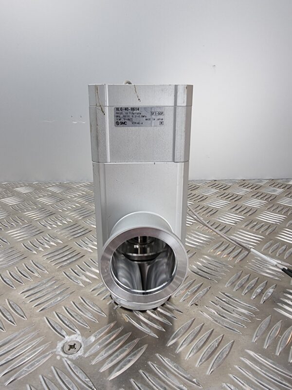 SMC XLG-40 High Vacuum Corner Valve