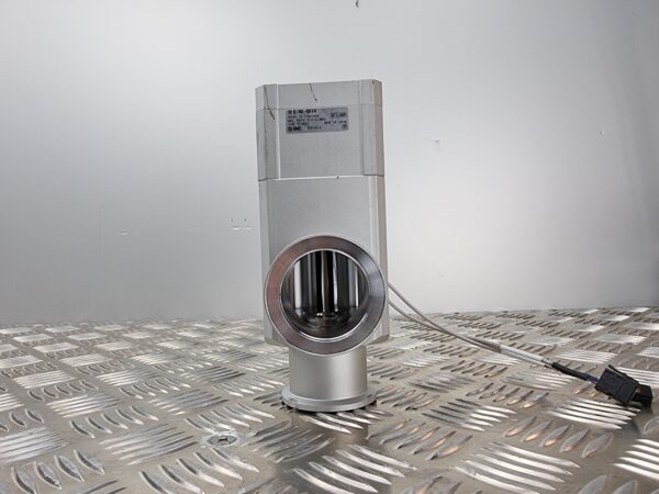 SMC XLG-40 High Vacuum Corner Valve
