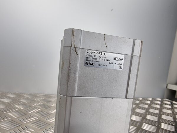 SMC XLG-40 High Vacuum Corner Valve