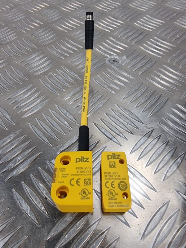 10-692.jpg Pilz PSEN cs3.1p /PSEN cs3.1 1unit RFiD safety switch