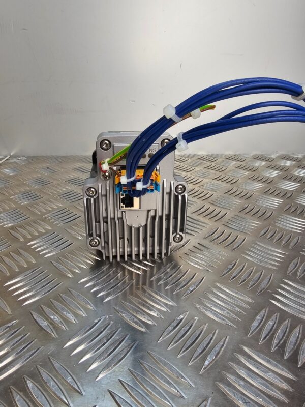 10-728.jpg Schneider Electric LMDCE851-K Stepper / Servo Motor – 48 V DC