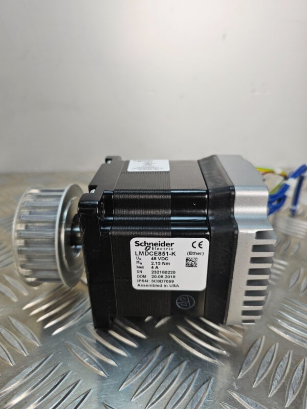 10-730.jpg Schneider Electric LMDCE851-K Stepper / Servo Motor – 48 V DC