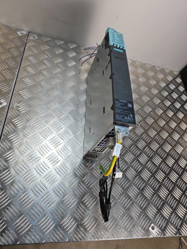 10-739.jpg Siemens SINAMICS Smart Line Module 5kW 6SL3130-6AE15-0AB1