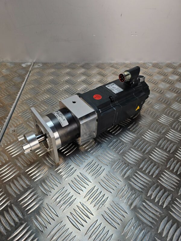 10-741.jpg Siemens SIMOTICS 1FK7042 Servo Motor + Neugart PLE080 Gearbox
