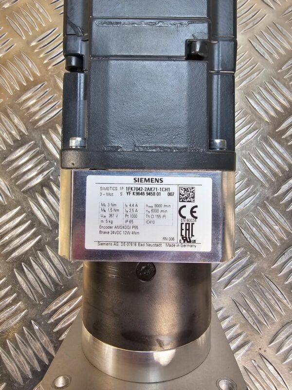 10-745.jpg Siemens SIMOTICS 1FK7042 Servo Motor + Neugart PLE080 Gearbox