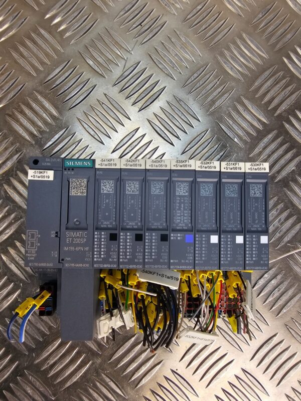 10-781.jpg Siemens SIMATIC ET 200SP PLC I/O System Lot