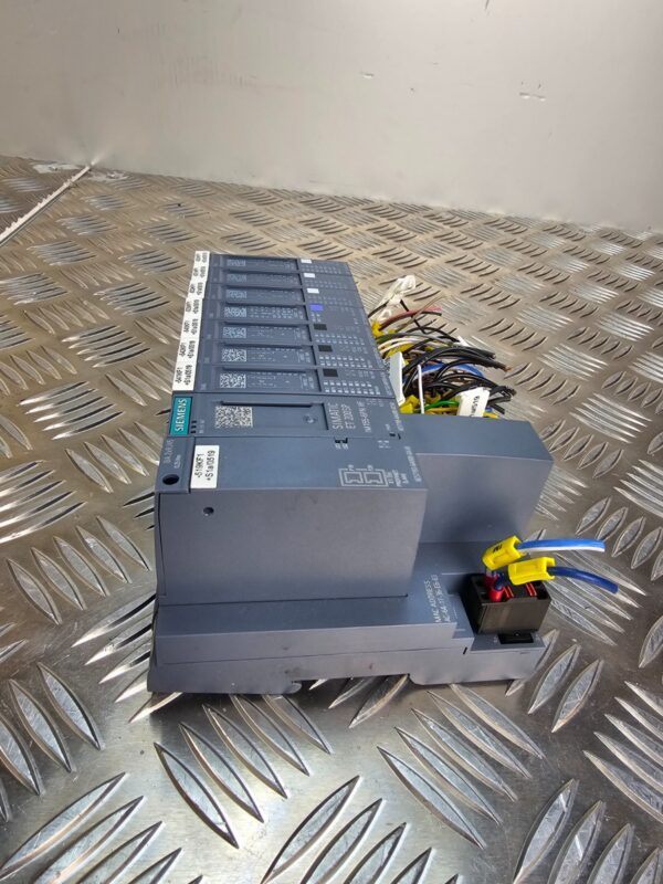 10-783.jpg Siemens SIMATIC ET 200SP PLC I/O System Lot