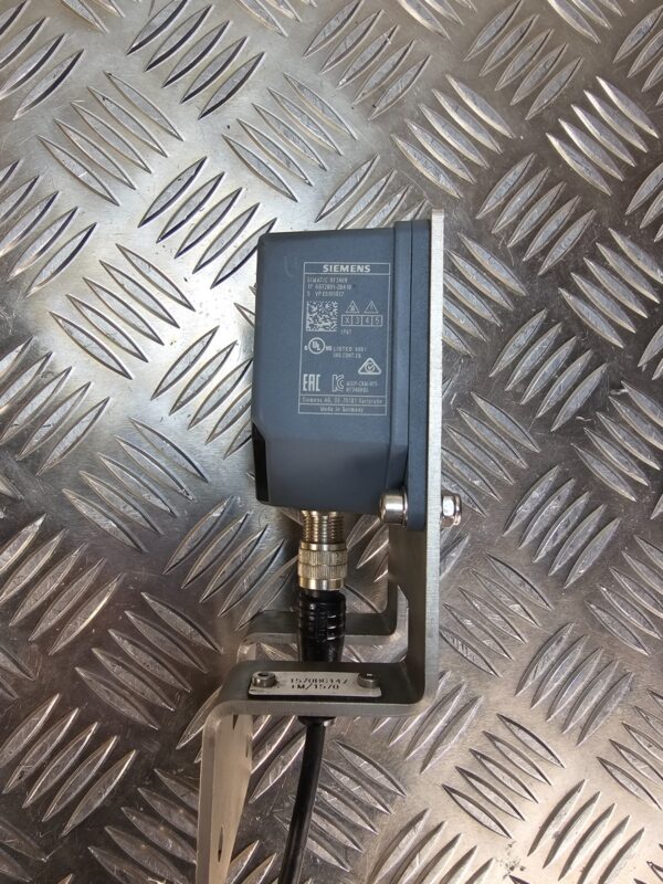 10-800.jpg Siemens SIMATIC RF340R RFID Reader – 6GT2801-2BA10, RS422, IP67