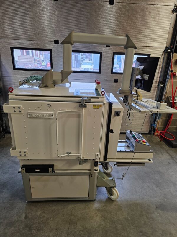 ORBIS EMC Test Chamber Euroshield + Log Periodic Antenna HL025 System