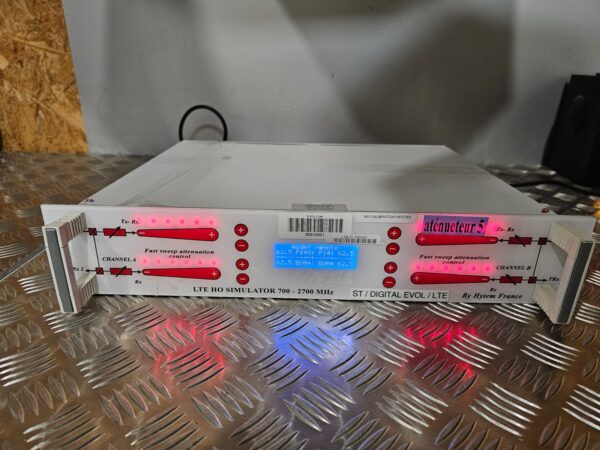 10-864.jpg HYTEM LTE HO Simulator 700-2700MHz Attenuator 5 (05-02-242) – Powers On