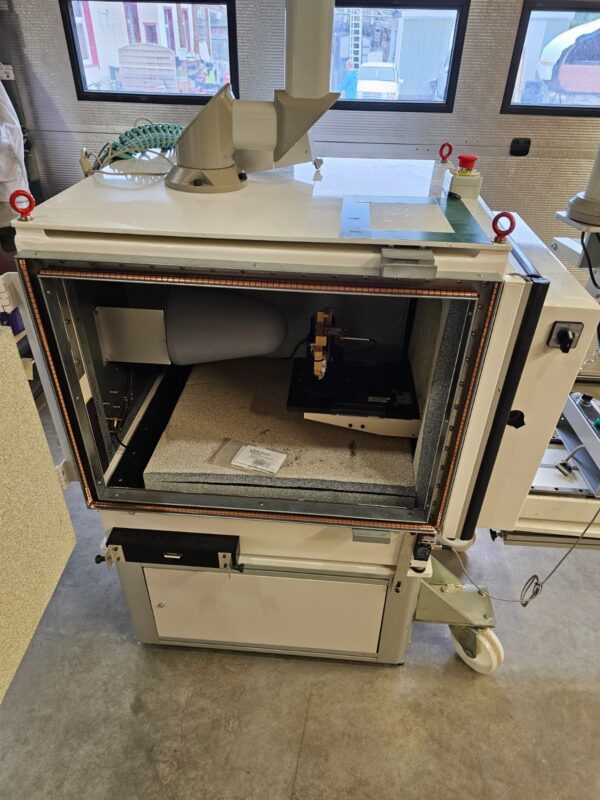 ORBIS EMC Test Chamber Euroshield + Log Periodic Antenna HL025 System