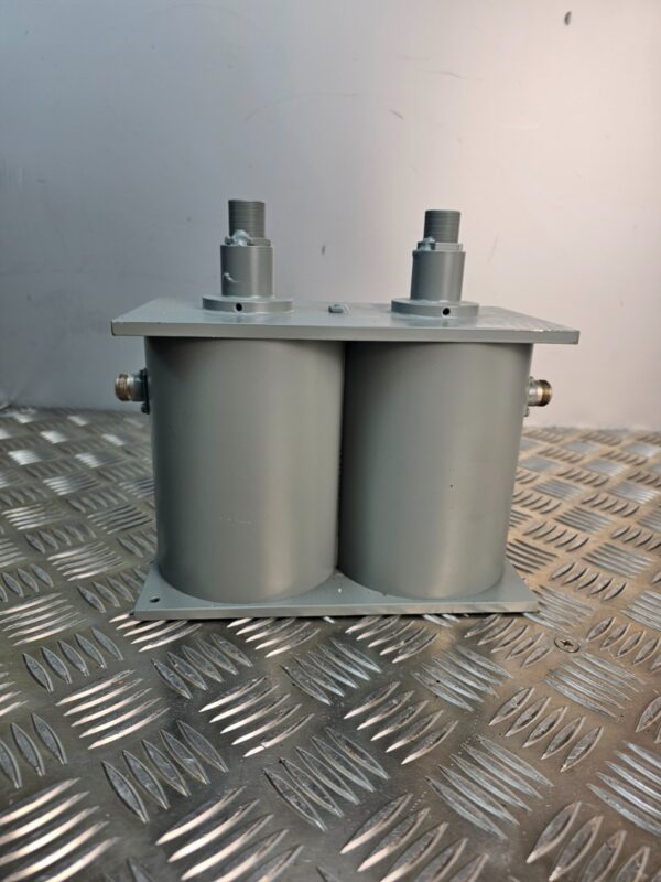10-956.jpg Coleman Microwave 942.6 MHz RF Cavity Bandpass Filter P/N 507725