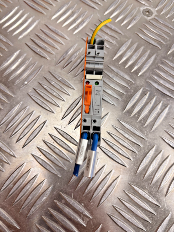 10-117.png WAGO TOPJOB-S 2006-1671 Signal Disconnect Terminal Block 24V AC/DC DIN Rail