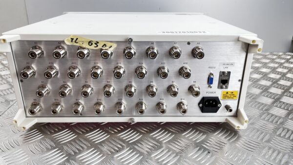 10-155.jpg Topyoung set with MIMO + RF calibration box and 3x programmable attenuation syst