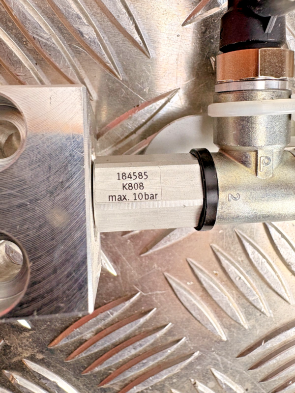 Festo Pneumatic Flow Control Valve Assembly 184585 10 Bar w/ GN65-20-72 Block