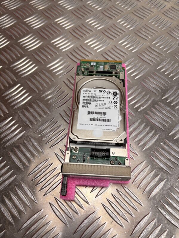 10-72.jpg Advantech HDSAM-A C110598.B3A Industrial HDD Module 2.5" Fujitsu 147GB SCSI