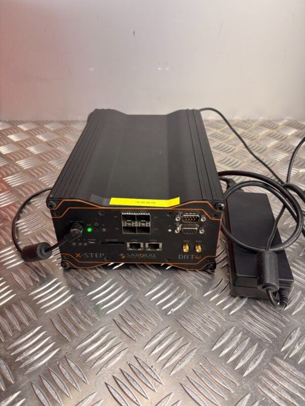 10-85.jpg Sarokal X-STEP Test System Modules DRT8i DRT4i XSTEP RF CPRI Telecom Lot