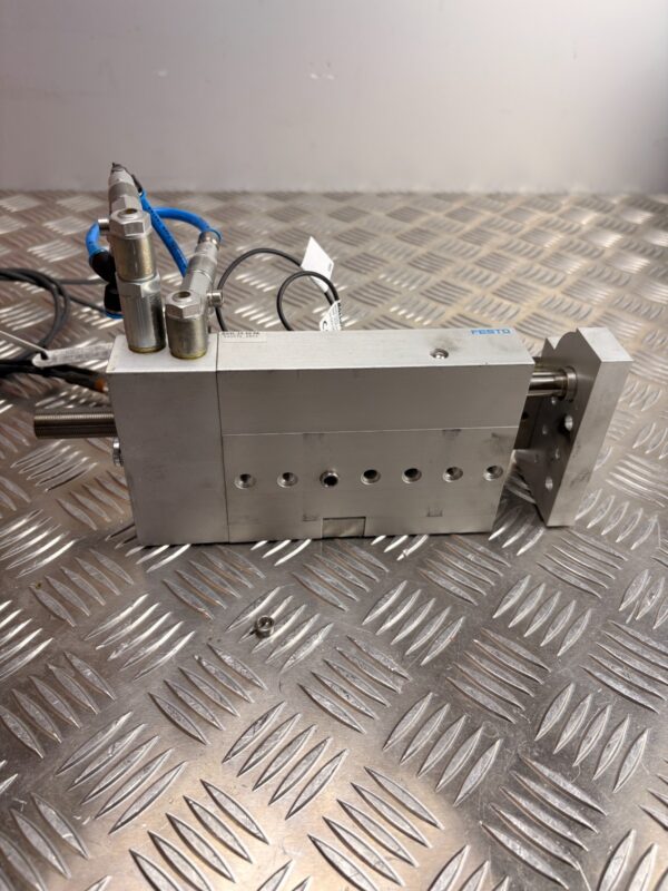 10-134.jpg Festo DGSL-25-50-PA Linear Slide w/ Balluff BMF0043 Sensors Pneumatic Assembly