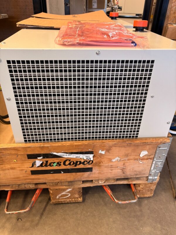 Laird LA 5000 Liquid-Air Cooling Unit 230V Industrial Laser Chiller w/ Manual