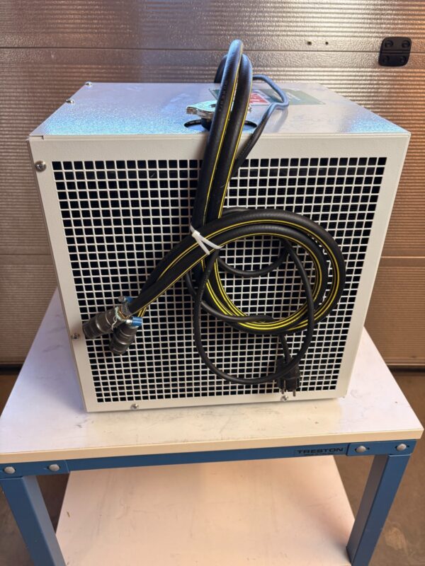 10-155.jpg Laird Thermal Systems WL 5000 Industrial Liquid Chiller 230V Cooling Unit
